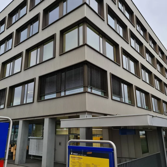ICM BAU AG – Habillage des vitrages — 2