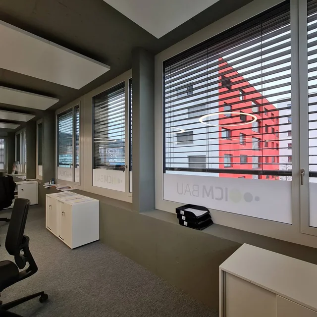 ICM BAU AG – Habillage des vitrages — 3
