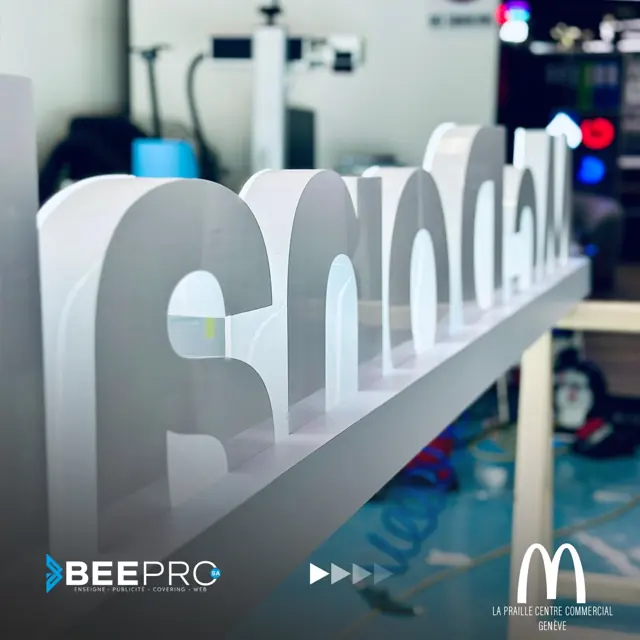 McDonald’s – Centre commercial La Praille — 2
