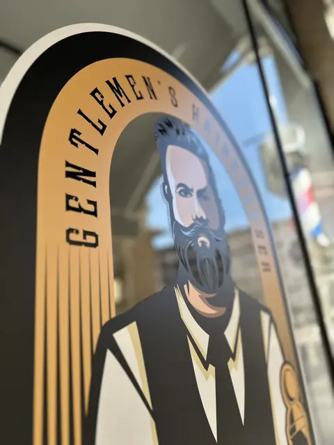 Barber Alberto — 4