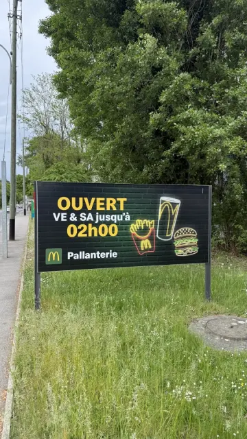 McDonald’s Pallanterie – Panneau publicitaire — Panneaux, Genève