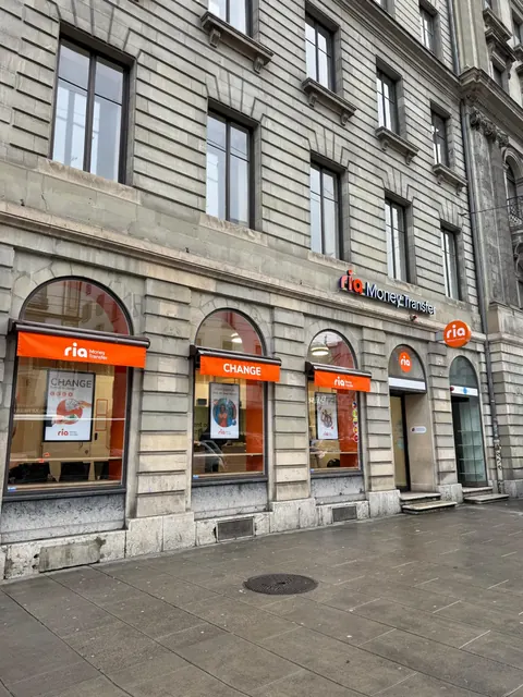 Ria Money Transfer — Enseigne lumineuse, Genève
