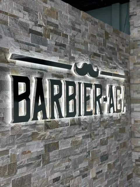 BARBER SHOP - AGA — Enseigne lumineuse, Chêne-Bourg